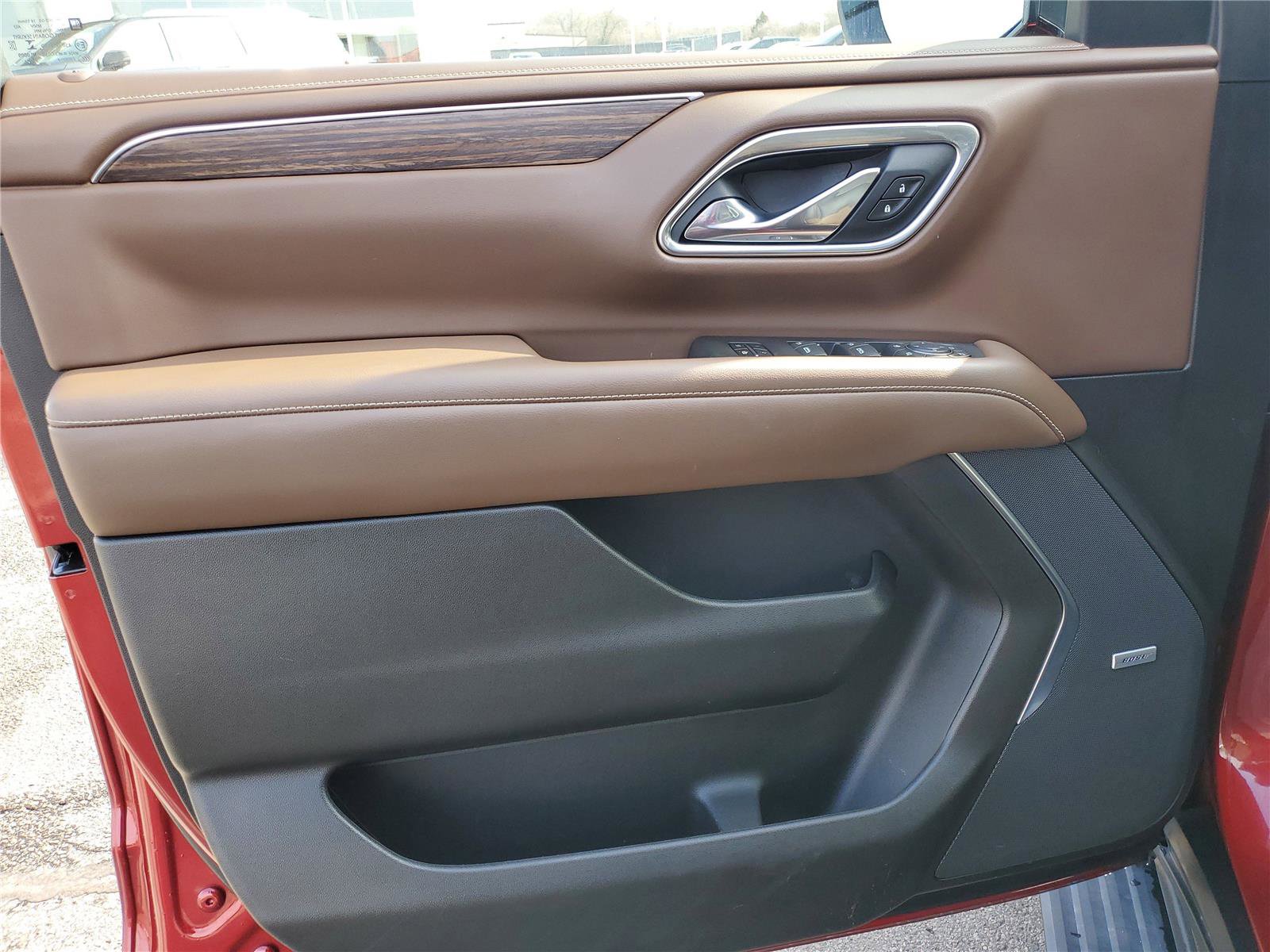 Used 2021 Chevrolet Tahoe High Country w/ Premium Package image 21