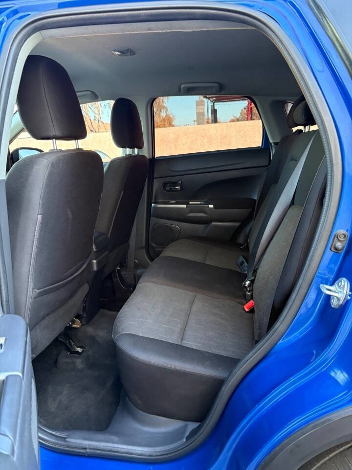 Used 2021 Mitsubishi Outlander Sport ES image 24