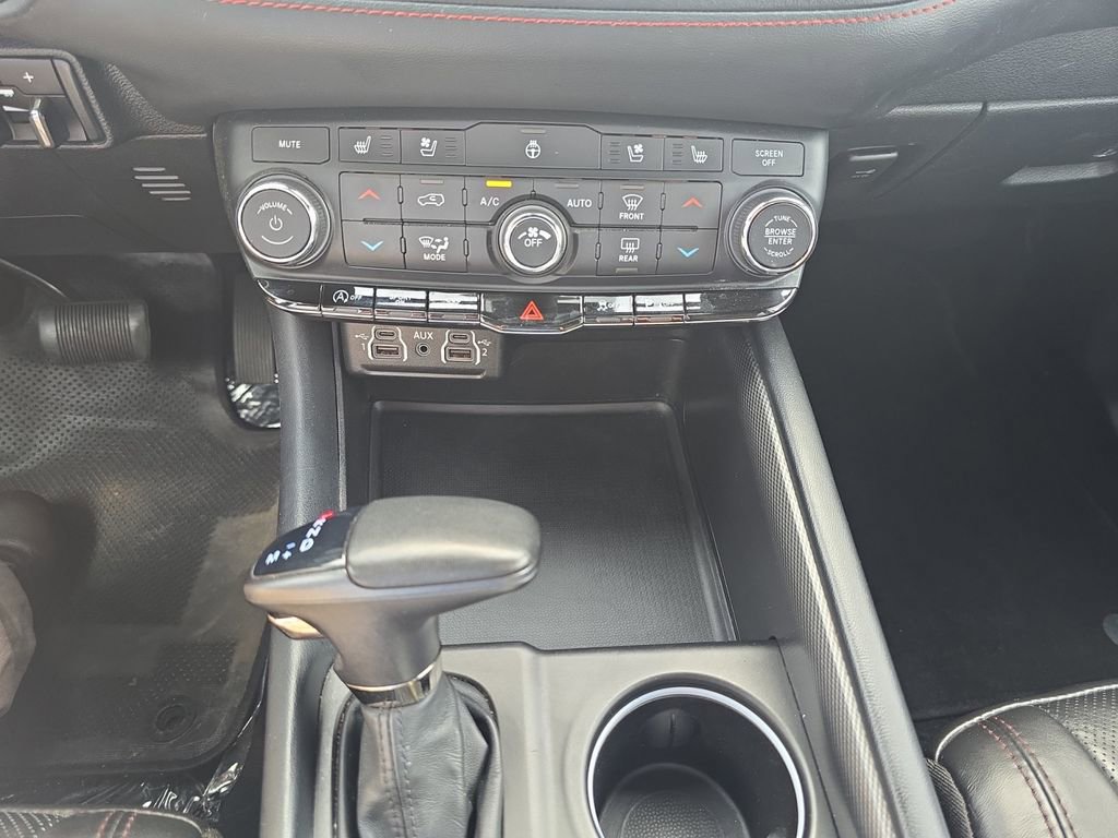 Used 2024 Dodge Durango GT AWD/4WD image 15