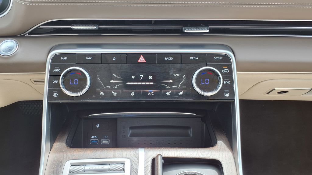 Used 2024 Genesis GV80 3.5T image 27