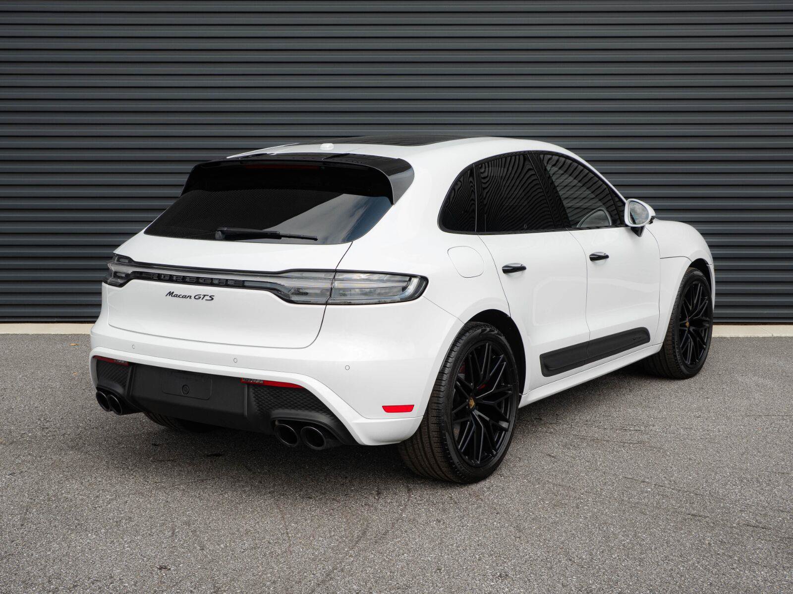 Certified 2024 Porsche Macan GTS w/ Premium Plus Package AWD/4WD image 28