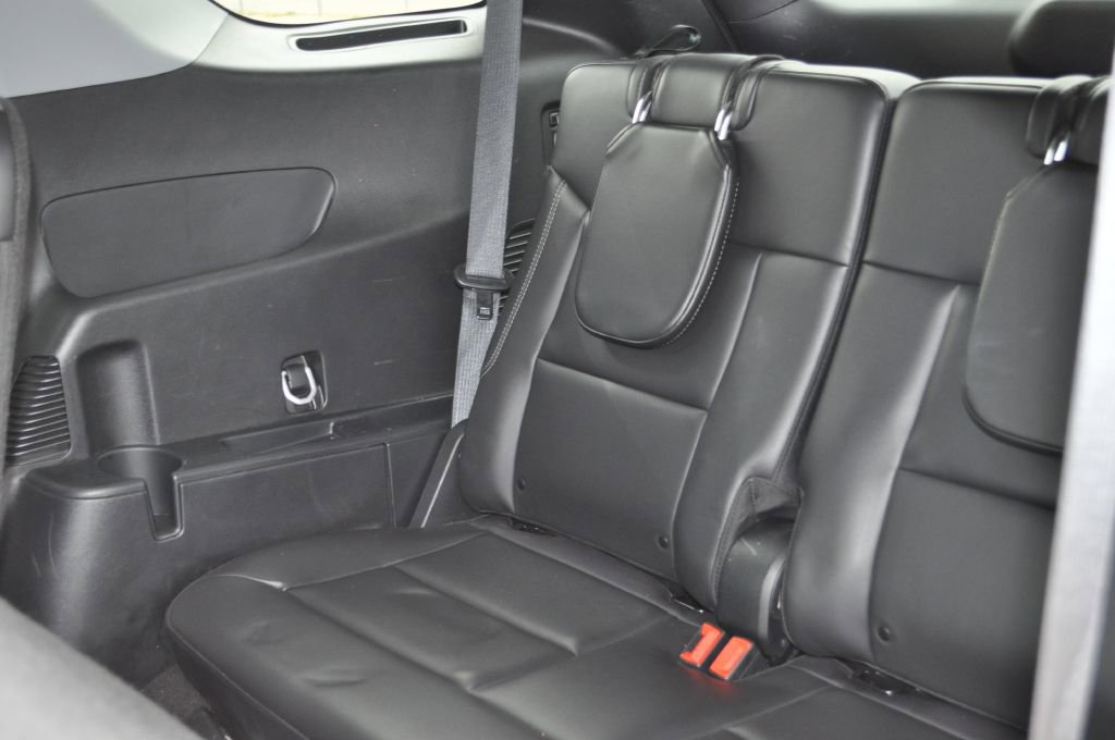 Used 2024 Ford Explorer XLT w/ Equipment Group 202A image 17