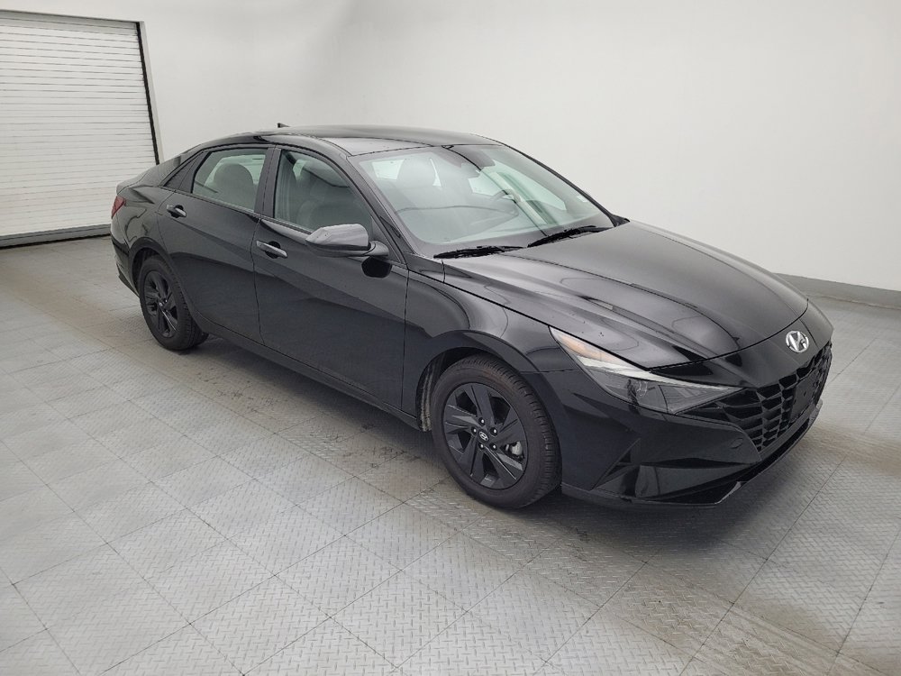 Used 2023 Hyundai Elantra SEL image 11