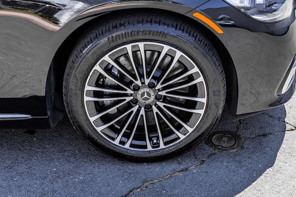 Used 2024 Mercedes-Benz S 580e 4MATIC Sedan image 8