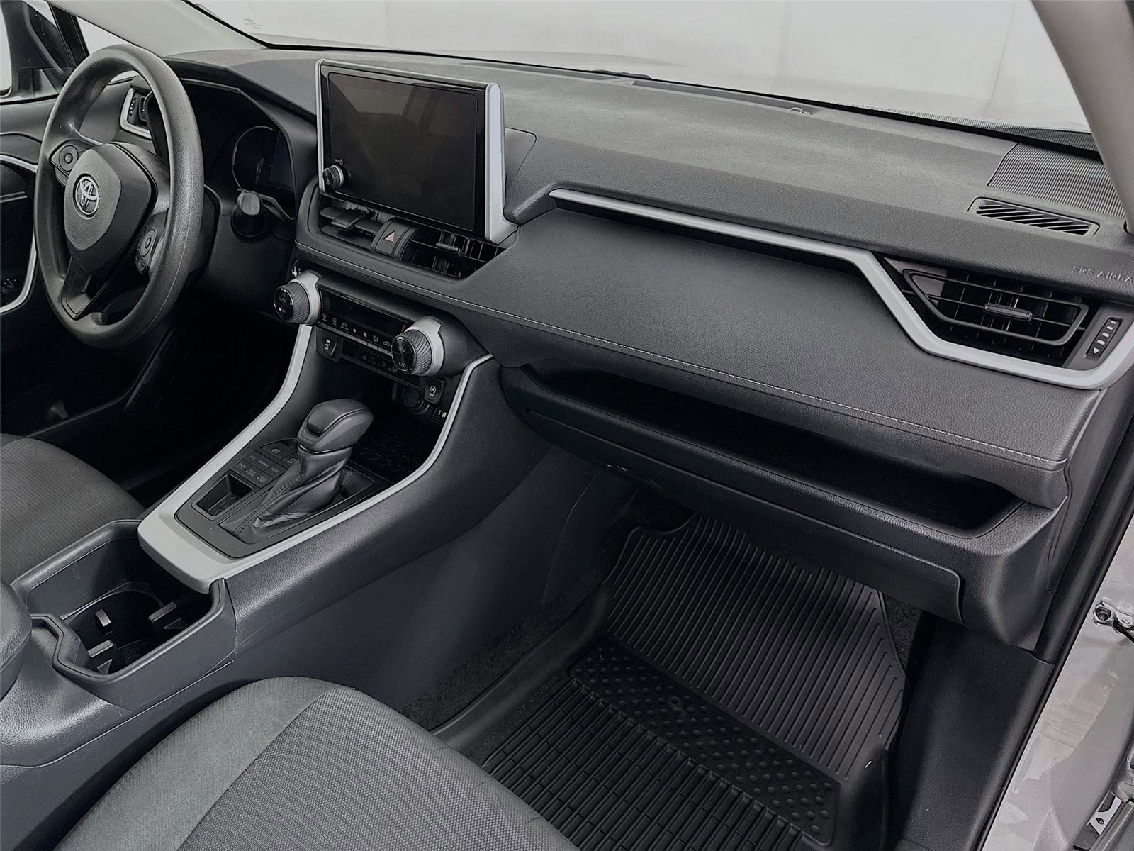 Certified 2025 Toyota RAV4 XLE image 27