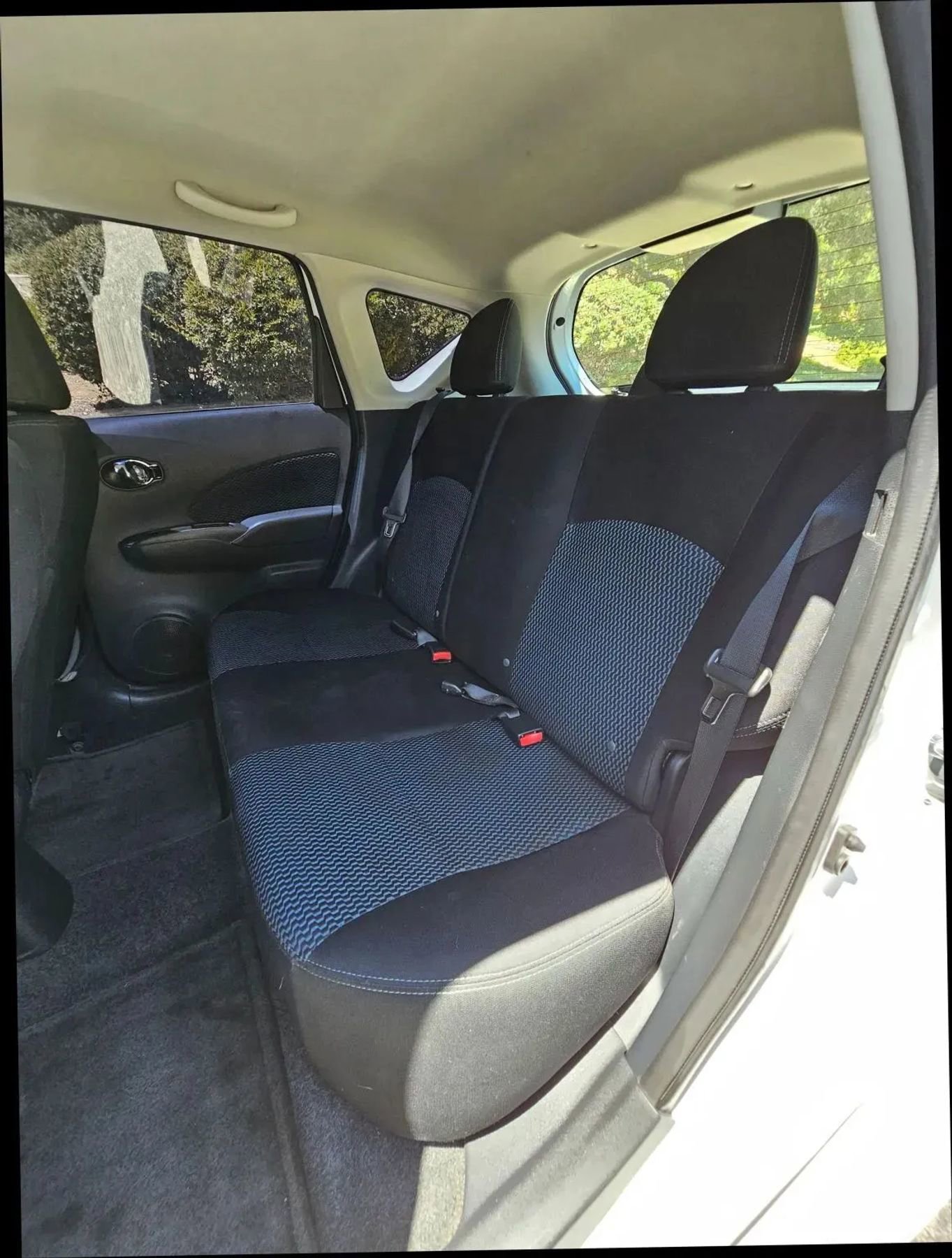 Used 2016 Nissan Versa Note SV image 22