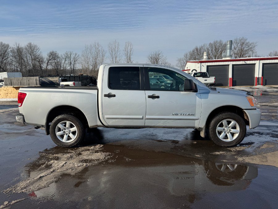 Used 2014 Nissan Titan SV image 6
