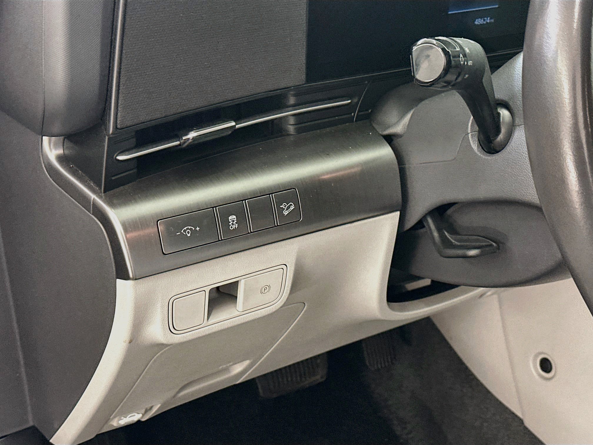 Used 2025 Hyundai Kona SEL AWD/4WD image 17
