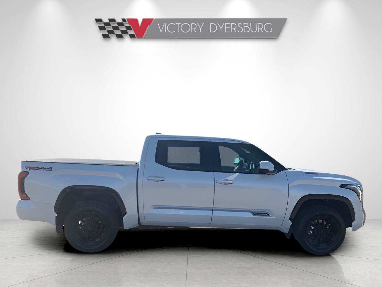 New 2026 Toyota Tundra Platinum w/ TRD Off-Road Package AWD/4WD image 9
