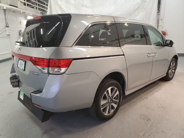 Used 2017 Honda Odyssey Touring image 5