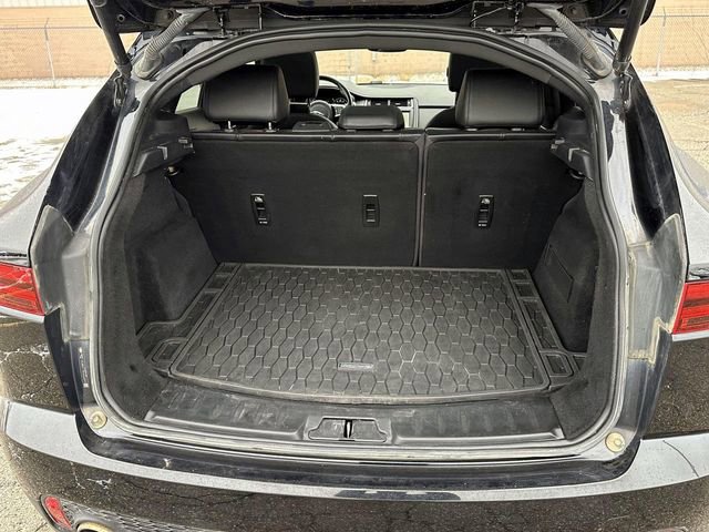 Used 2020 Jaguar E-PACE SE image 11