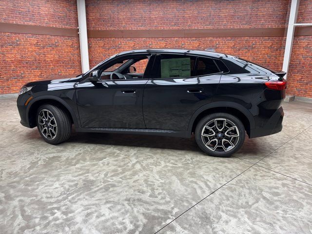 Used 2026 BMW X2 xDrive28i image 2