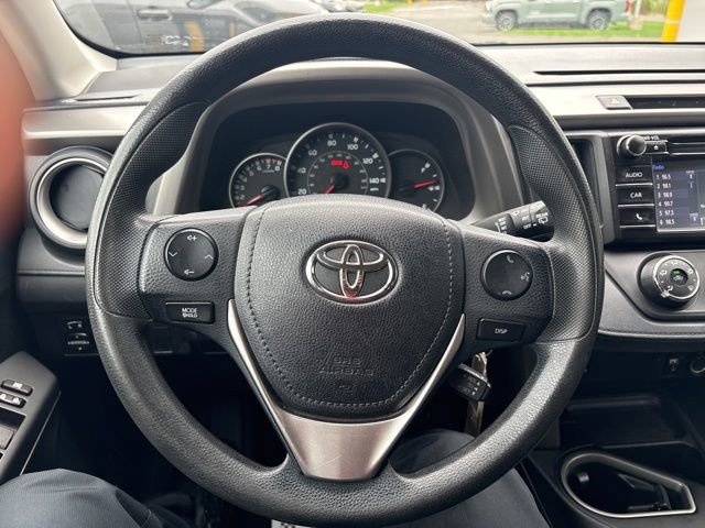 Used 2016 Toyota RAV4 LE AWD/4WD image 18