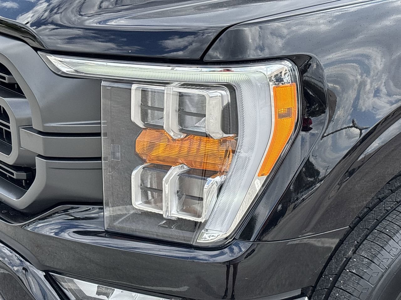 Used 2023 Ford F150 XLT w/ Equipment Group 302A High image 5