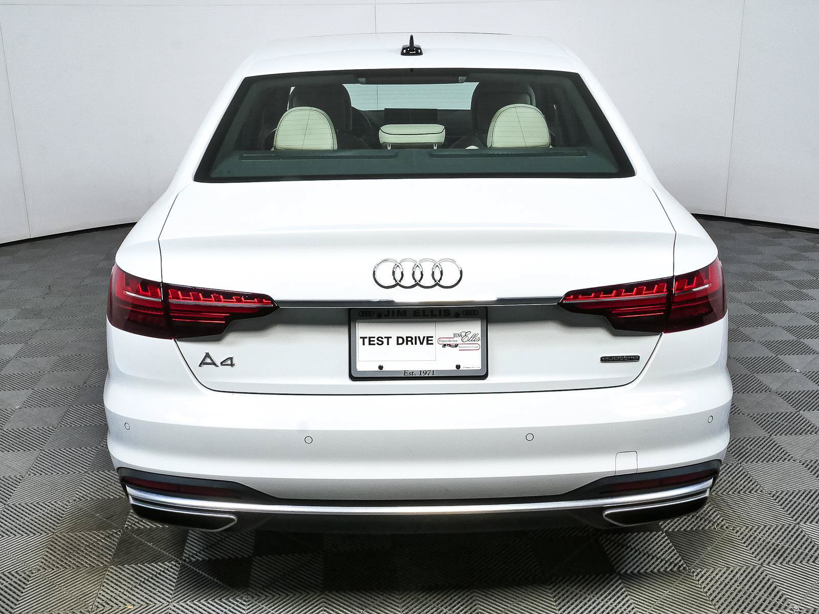 Used 2023 Audi A4 2.0T Premium Plus w/ Premium Plus Package AWD/4WD image 30