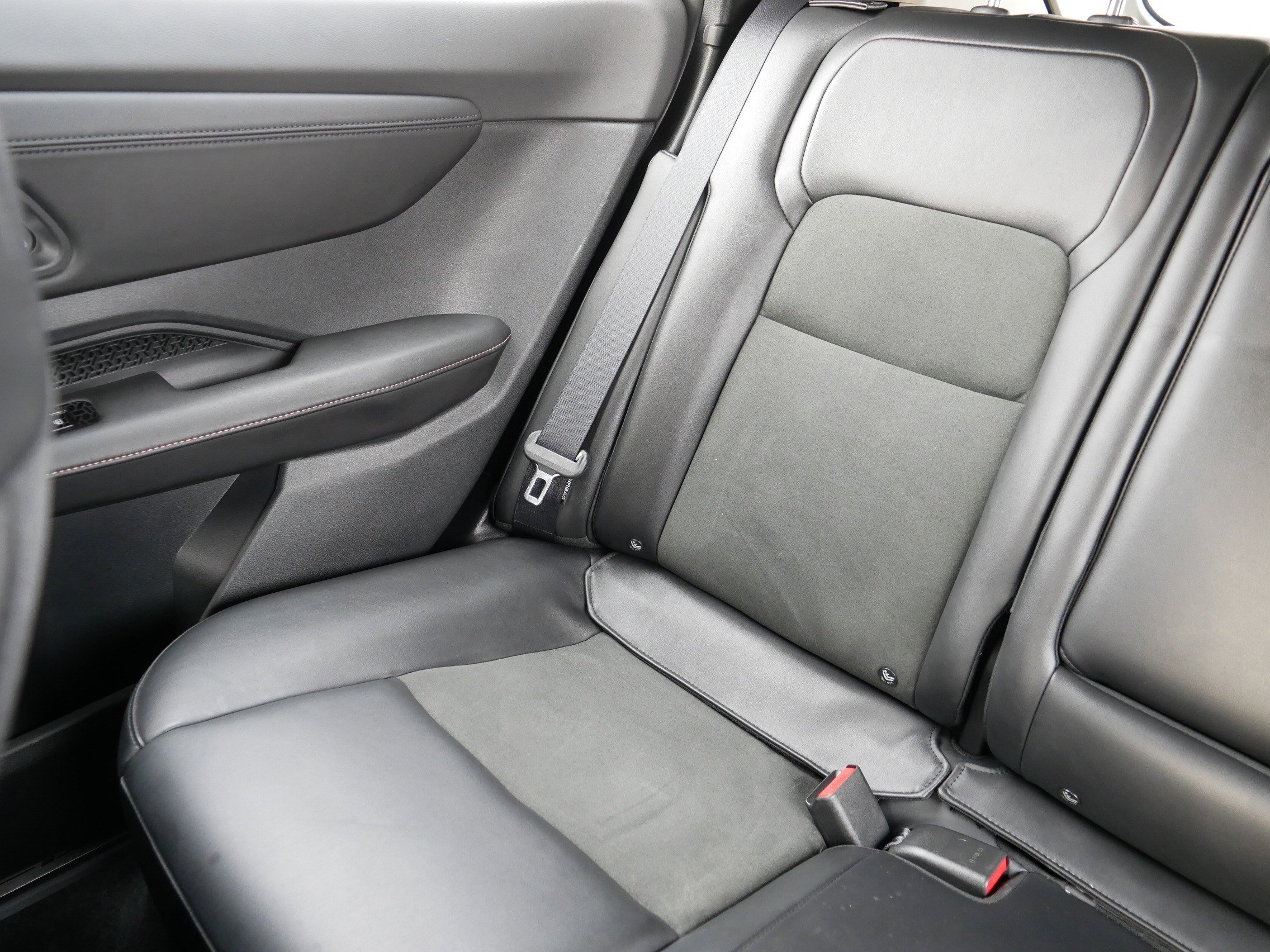 Certified 2023 Nissan Ariya AWD image 12