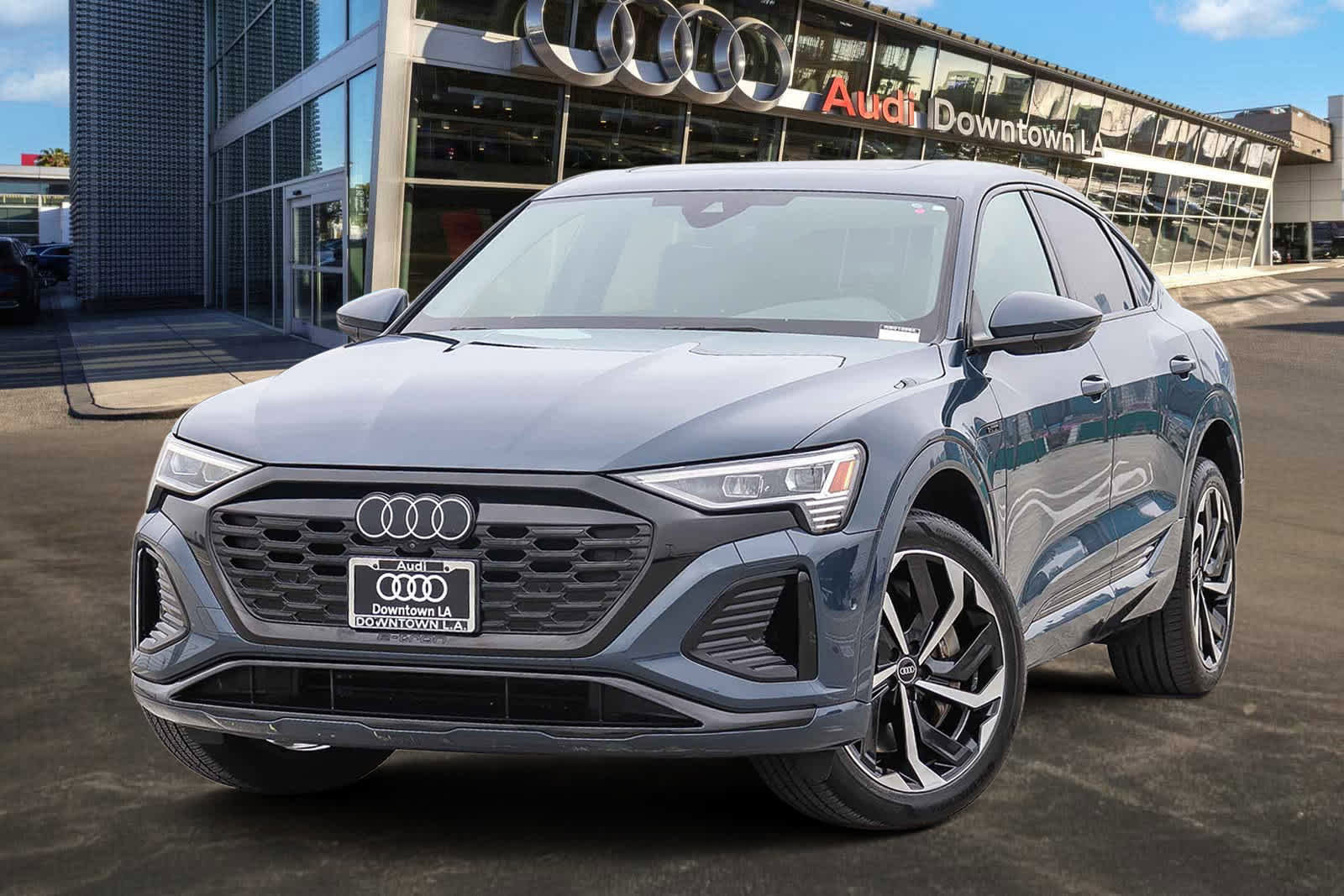 Used 2024 Audi Q8 e-tron Premium Plus w/ Premium Plus Package