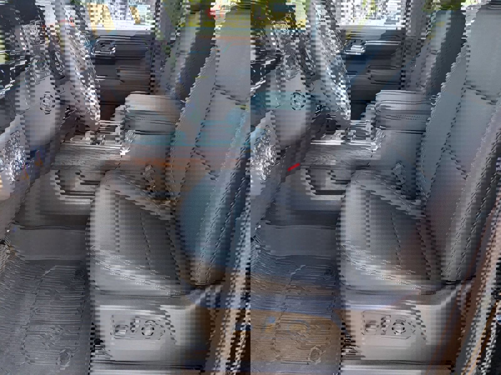 New 2025 GMC Sierra 1500 SLT w/ SLT Premium Plus Package image 21