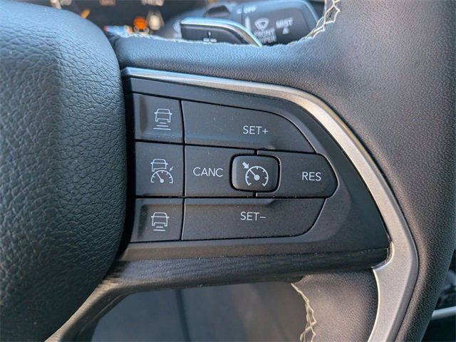 Certified 2023 Jeep Grand Cherokee Laredo image 19