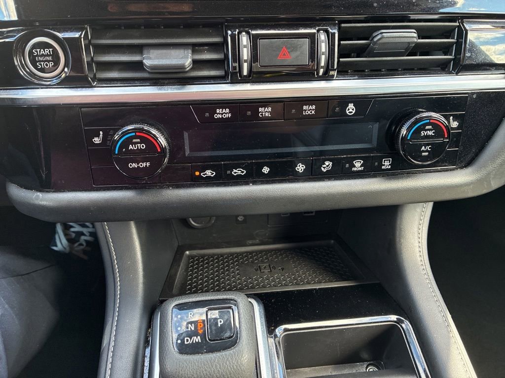 Certified 2023 Nissan Pathfinder SL w/ Black Appearance Package AWD/4WD image 21