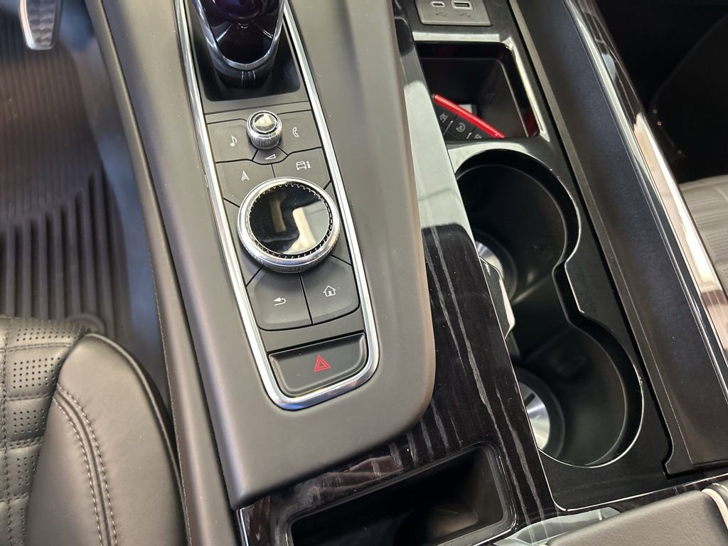 Used 2023 Cadillac Escalade ESV V AWD/4WD image 19