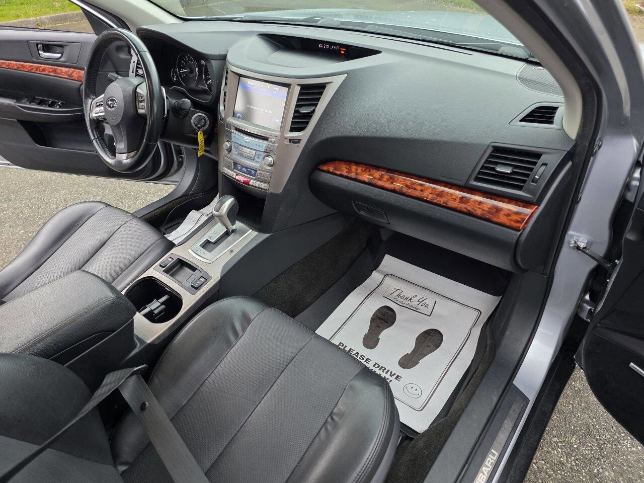 Used 2012 Subaru Outback 3.6R Limited image 29