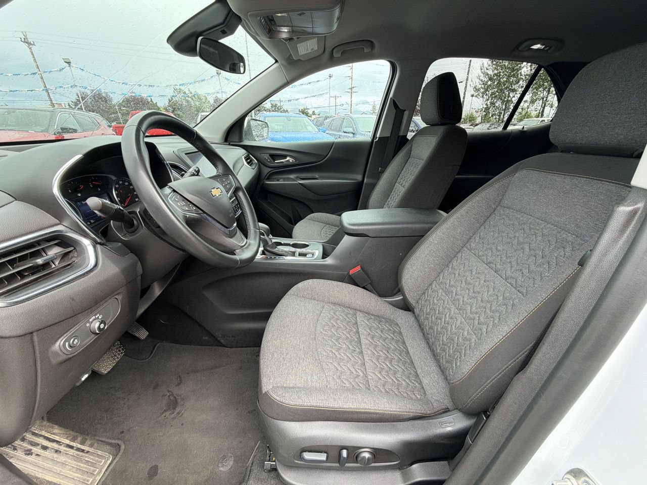 Used 2024 Chevrolet Equinox LT AWD/4WD image 13