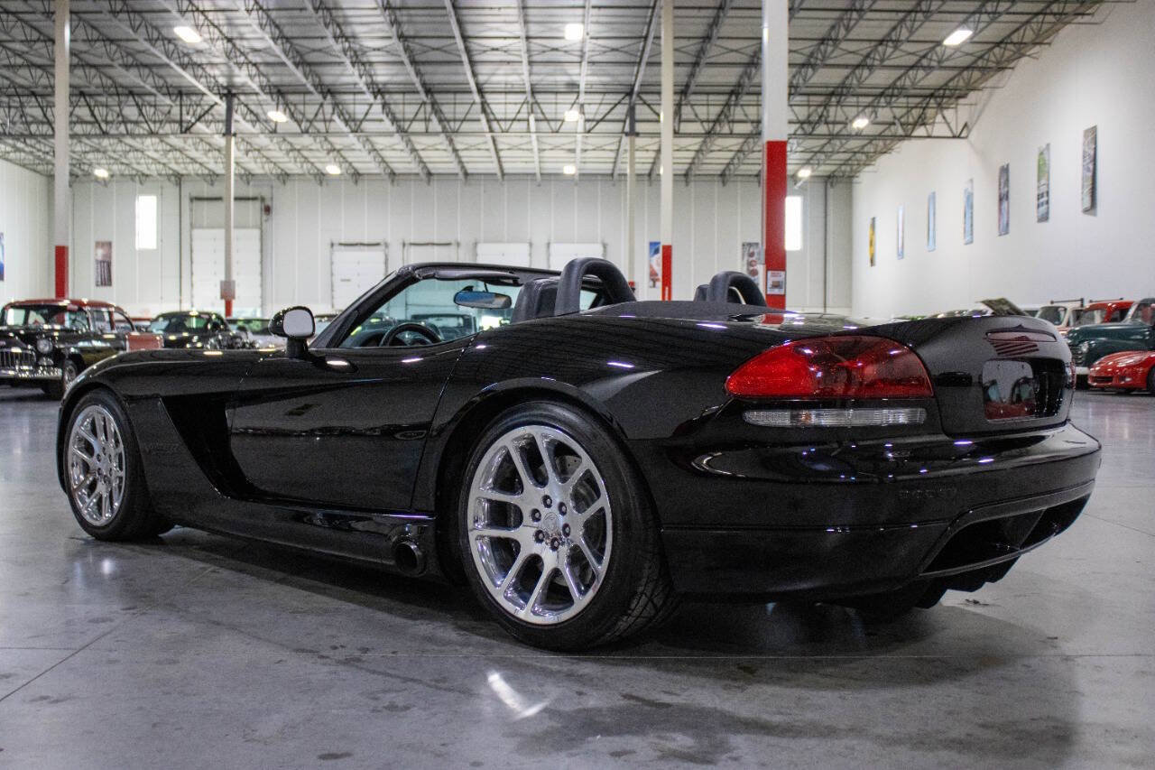 Used 2003 Dodge Viper SRT-10 image 5