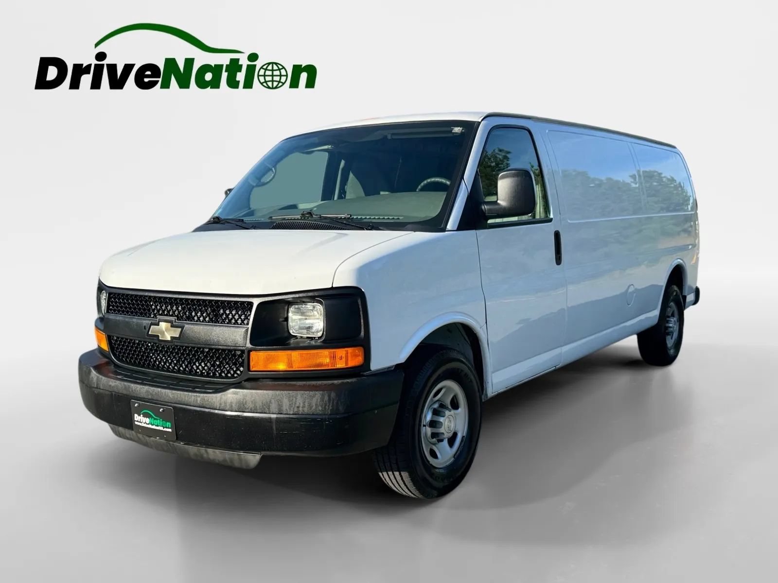 Used 2015 Chevrolet Express 3500 Extended RWD image 1