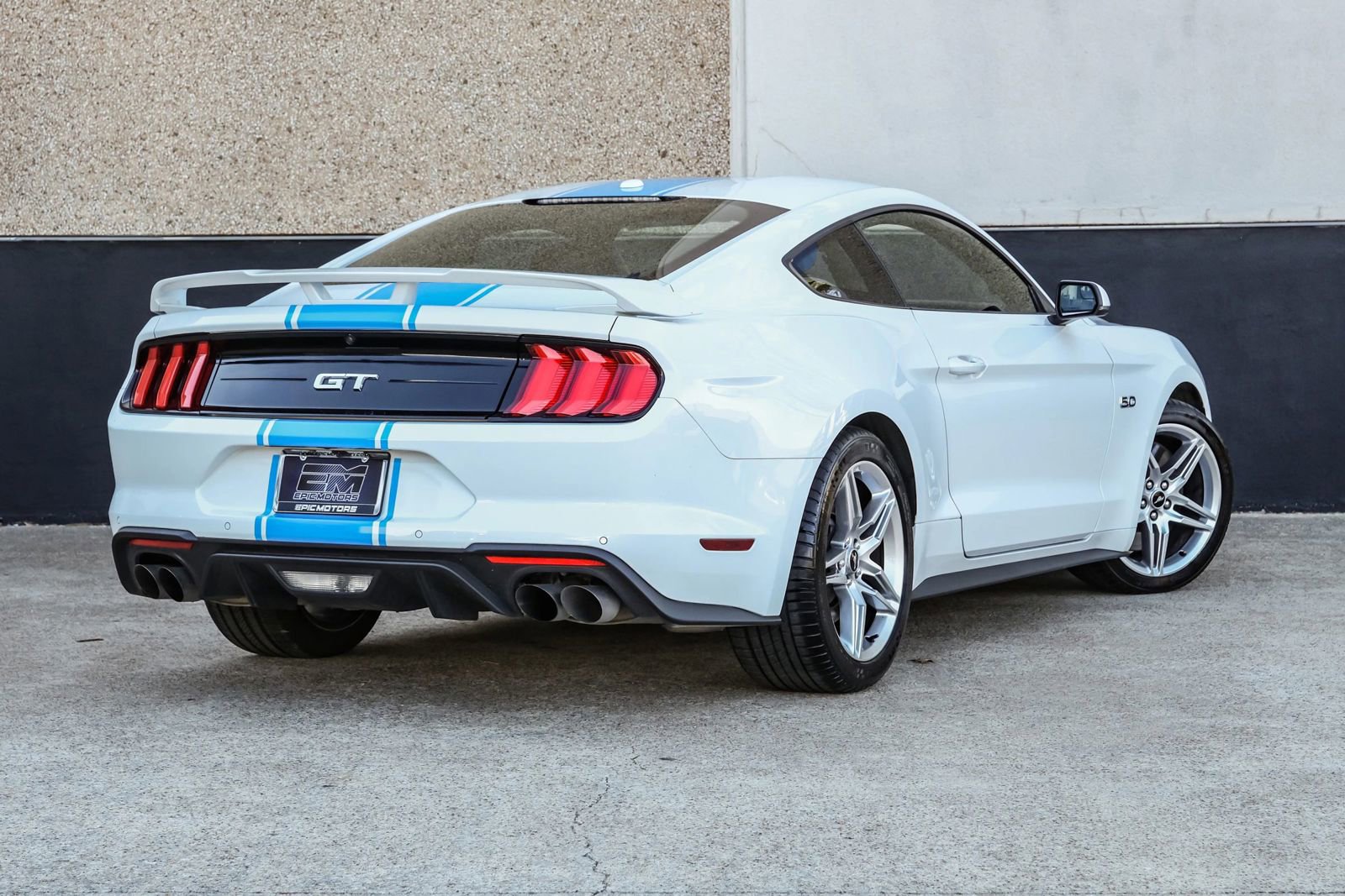 Used 2019 Ford Mustang GT Premium w/ GT Performance Package image 9