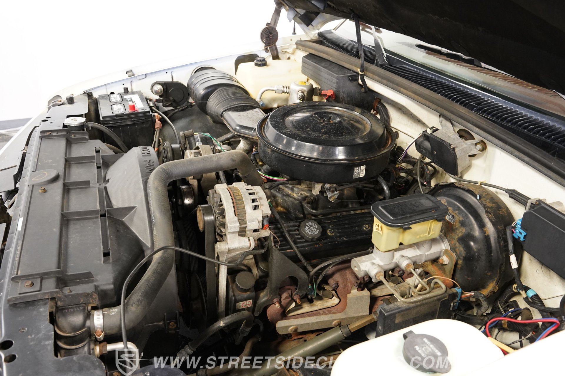 Used 1991 Chevrolet Silverado 1500 2WD Regular Cab image 33