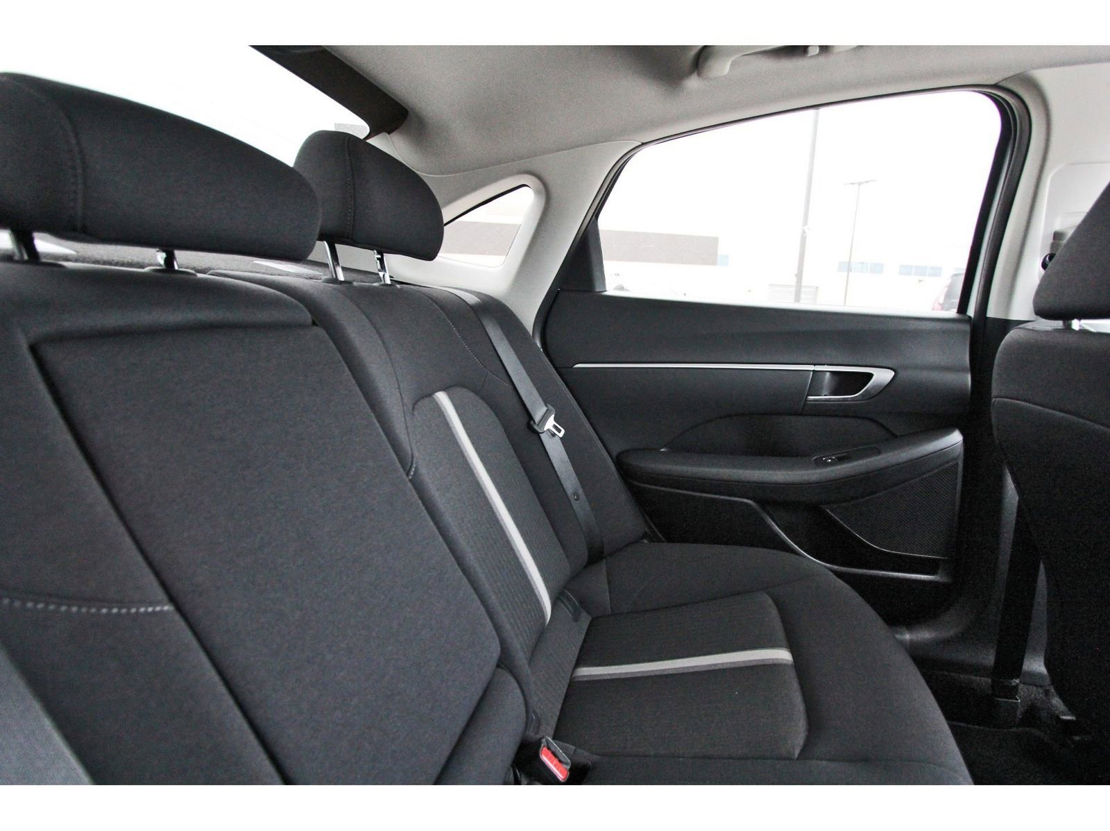 Used 2025 Hyundai Sonata SEL FWD image 14