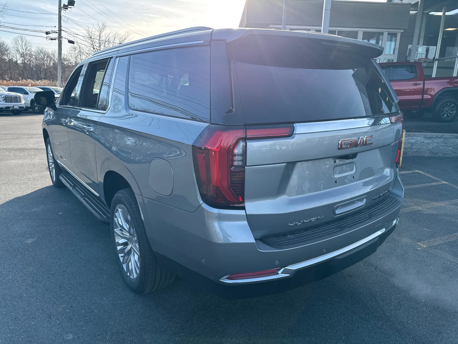 New 2026 GMC Yukon XL Elevation w/ Elevation Premium Package image 4