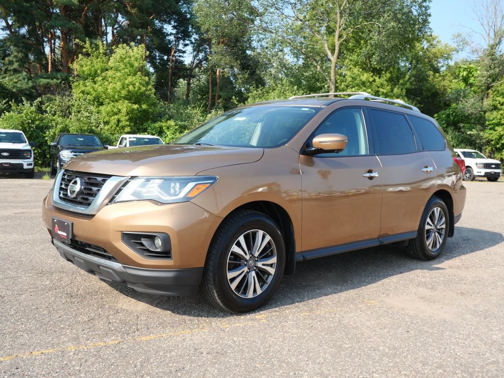 Used 2017 Nissan Pathfinder SL w/ SL Tech Package AWD/4WD image 2