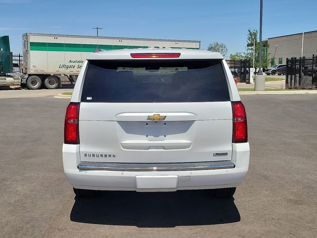 Used 2017 Chevrolet Suburban Premier image 4