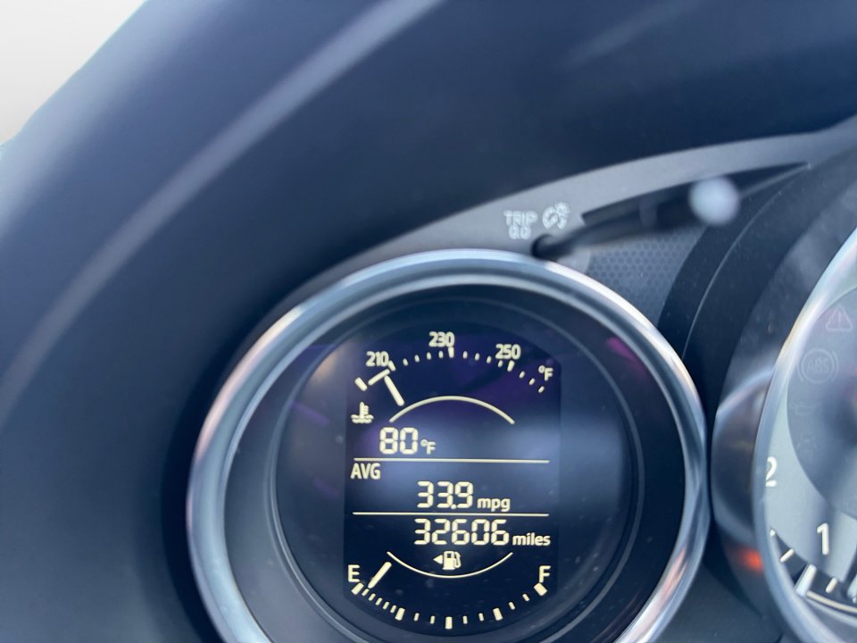 Used 2019 MAZDA MX-5 Miata Sport w/ I-ACTIVSENSE Sport Package image 11