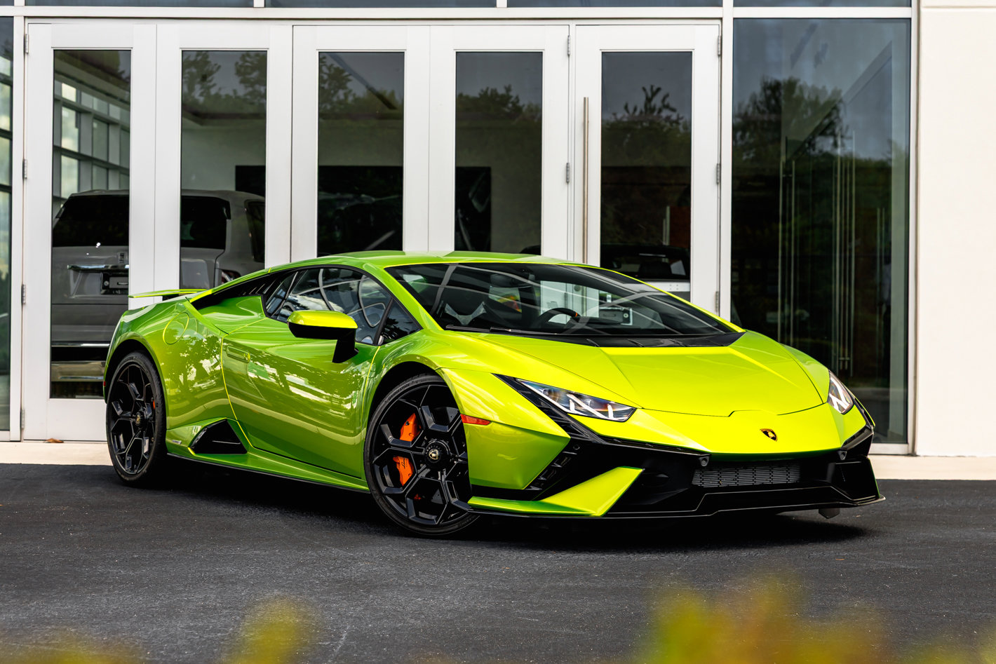 Used 2024 Lamborghini Huracan Tecnica image 1