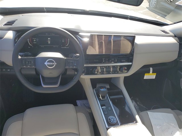 New 2026 Nissan Pathfinder SL image 12