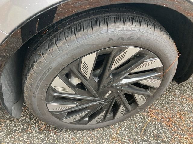 Certified 2025 Lincoln Nautilus Reserve w/ Jet Appearance Package image 11