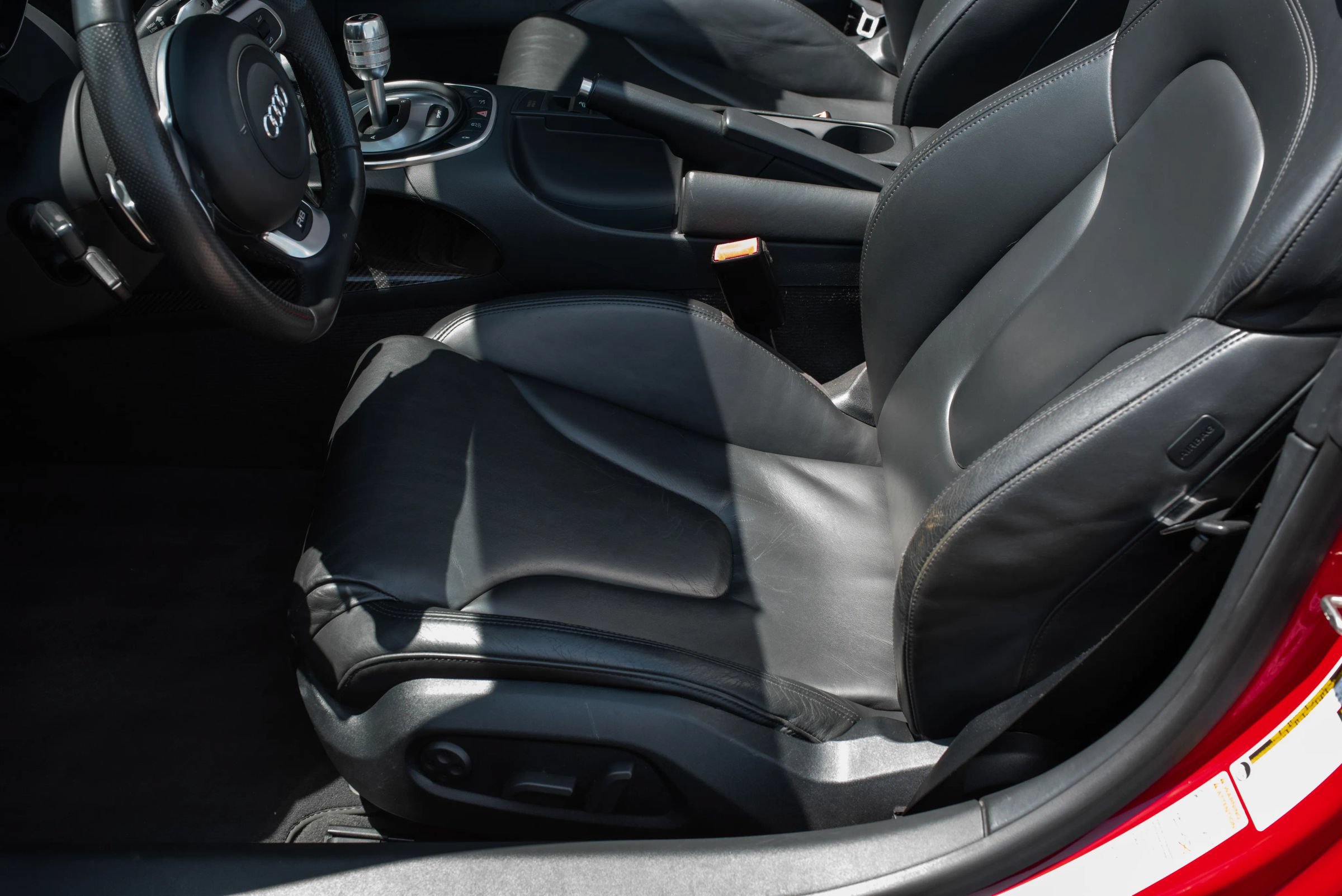 Used 2011 Audi R8 V10 AWD/4WD image 15