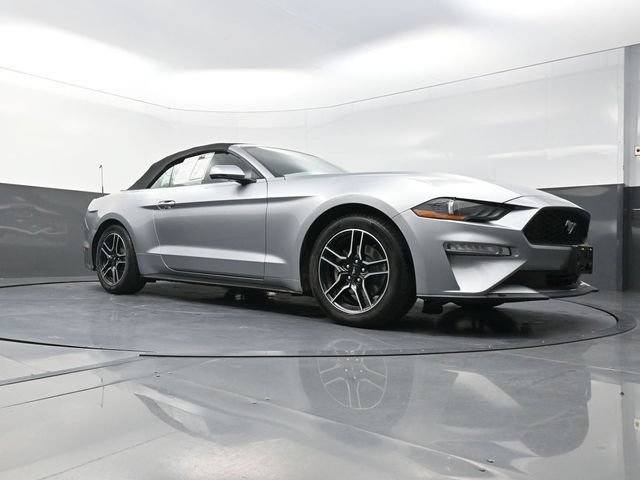 Used 2020 Ford Mustang Premium RWD image 19