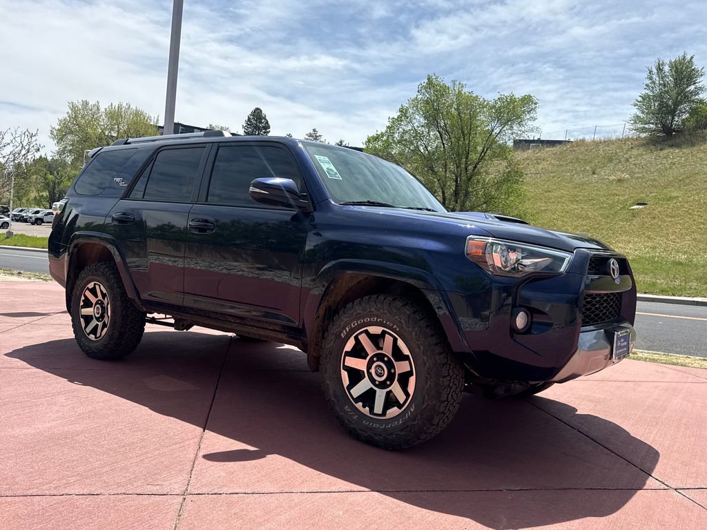 Used 2018 Toyota 4Runner TRD Off-Road Premium image 2