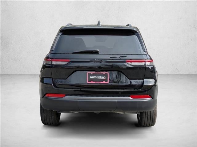 New 2026 Jeep Grand Cherokee Limited w/ Limited Altitude Package RWD image 8