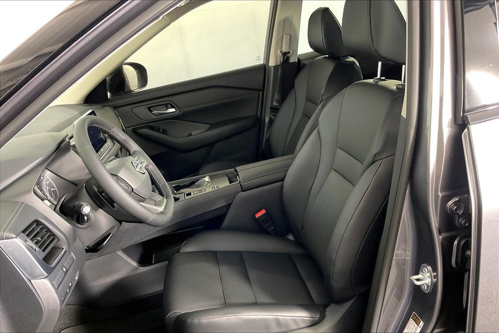 New 2026 Nissan Rogue Dark Armor FWD image 11