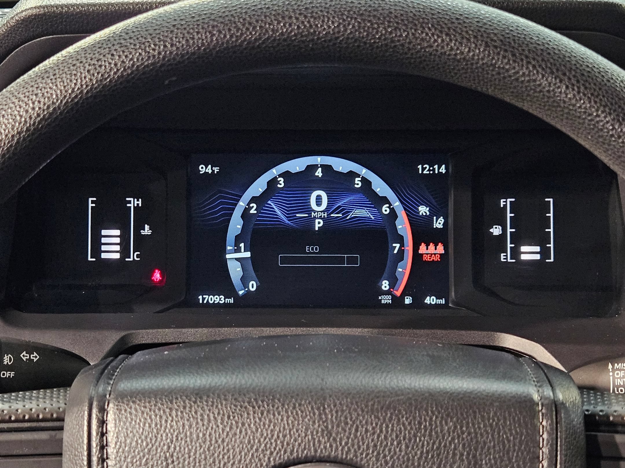 Certified 2025 Toyota Tacoma SR5 AWD/4WD image 15