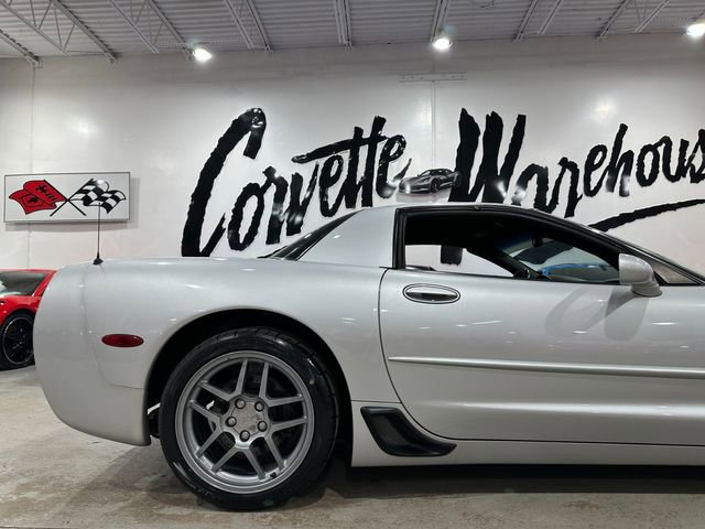 Used 2001 Chevrolet Corvette Z06 w/ Memory Pkg image 4