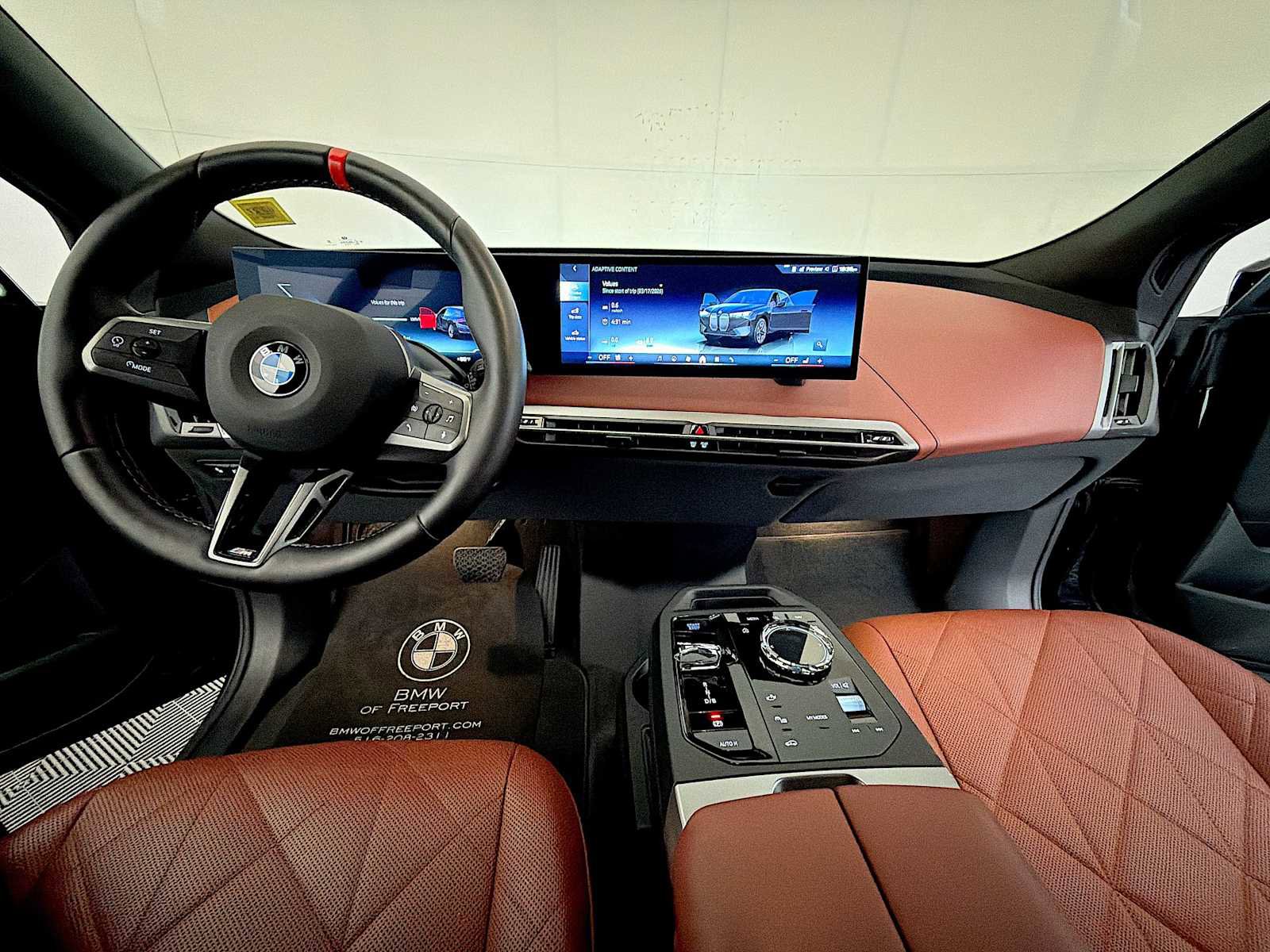 Used 2025 BMW iX M60 w/ Luxury Package image 12