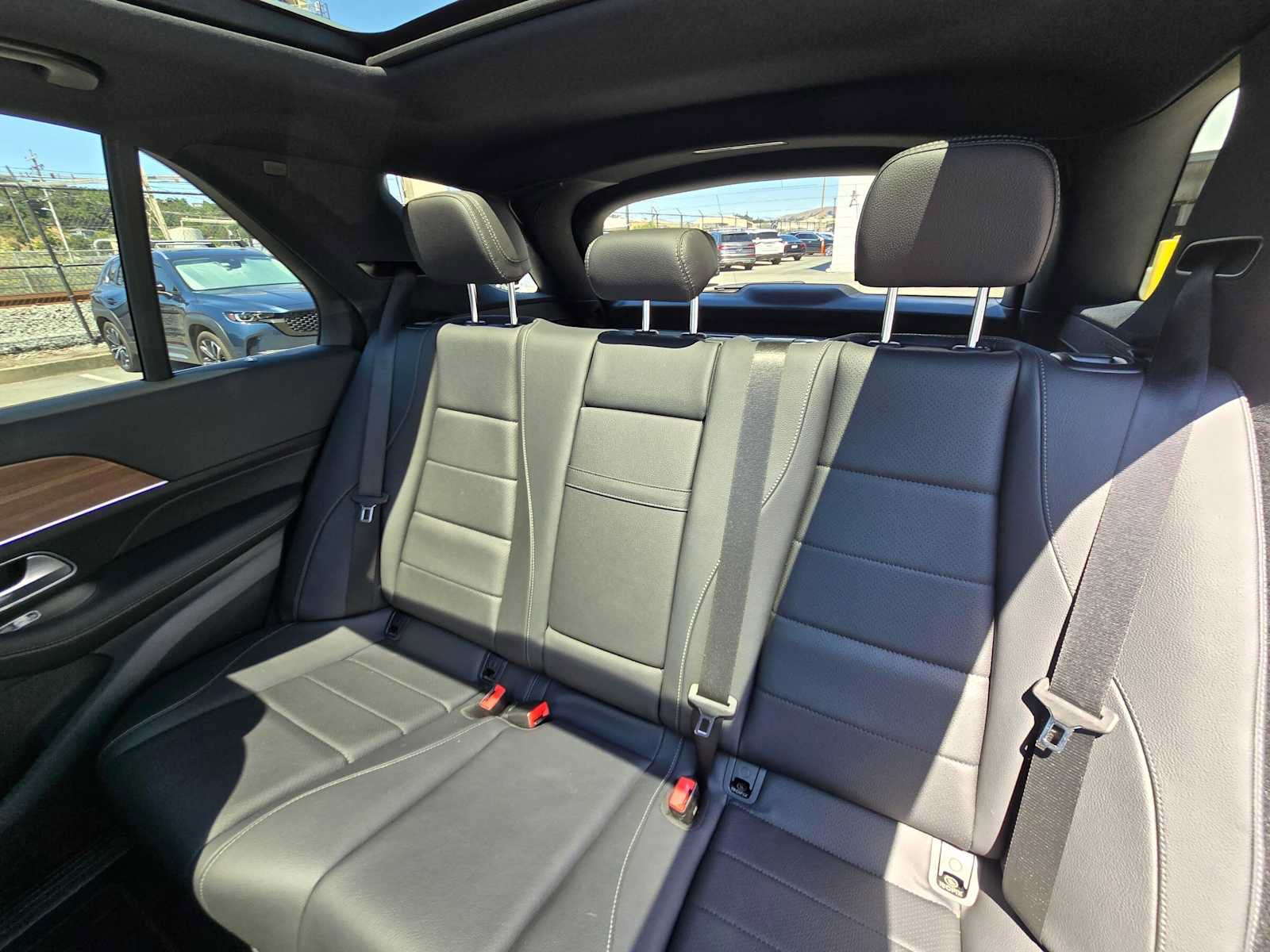 Used 2025 Mercedes-Benz GLE 450 4MATIC image 17