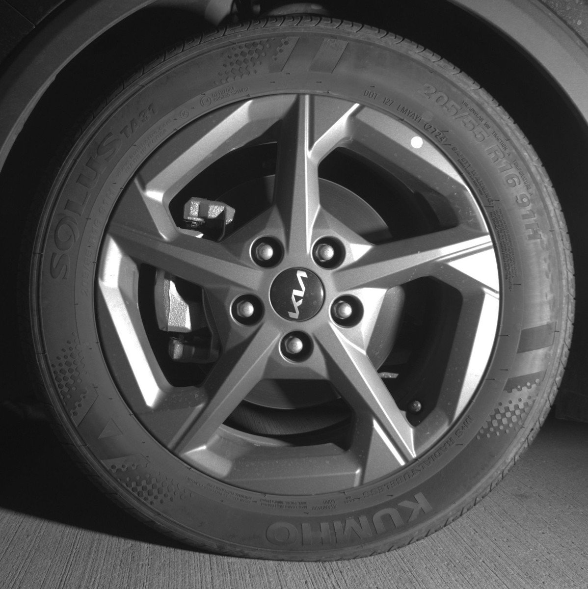 Used 2025 Kia K4 LXS image 12