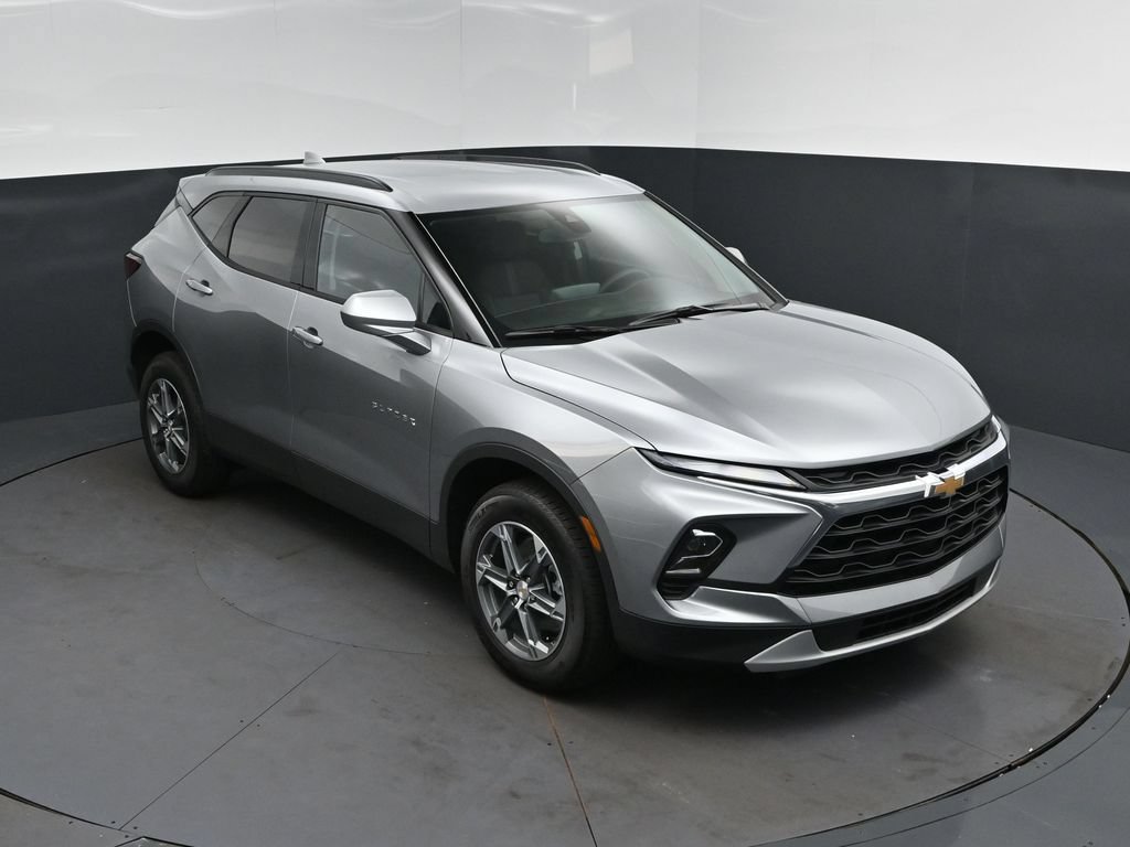 New 2026 Chevrolet Blazer LT w/ Convenience Package AWD/4WD image 1